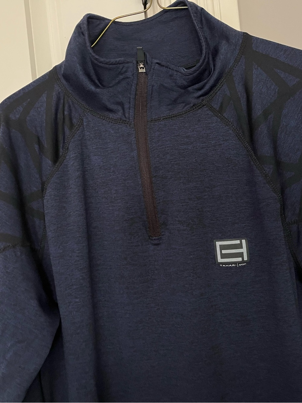 Tahari Sport Men’s Quarter Zip Long Sleeves Men’s Pull over L - Picture 2 of 5